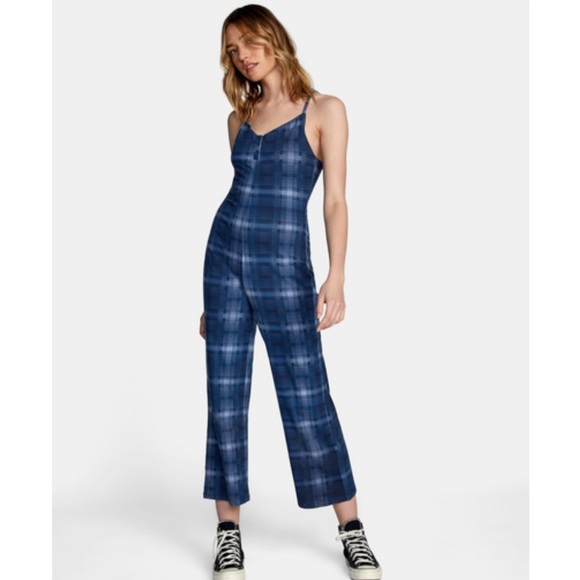 ๐ฅ๐ฅRVCA - LATE NIGHT JUMPSUIT๐ฅ๐ฅ - Picture 2 of 11